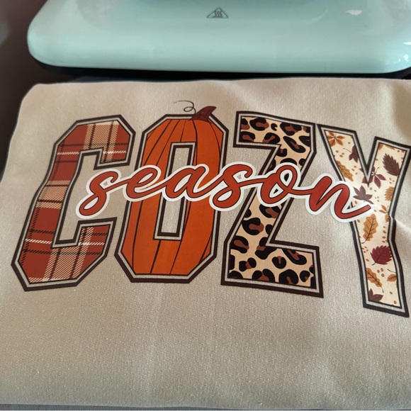 Welcome to My show Custom your sweatshirt with me live 🥰 - Picture 9 of 11